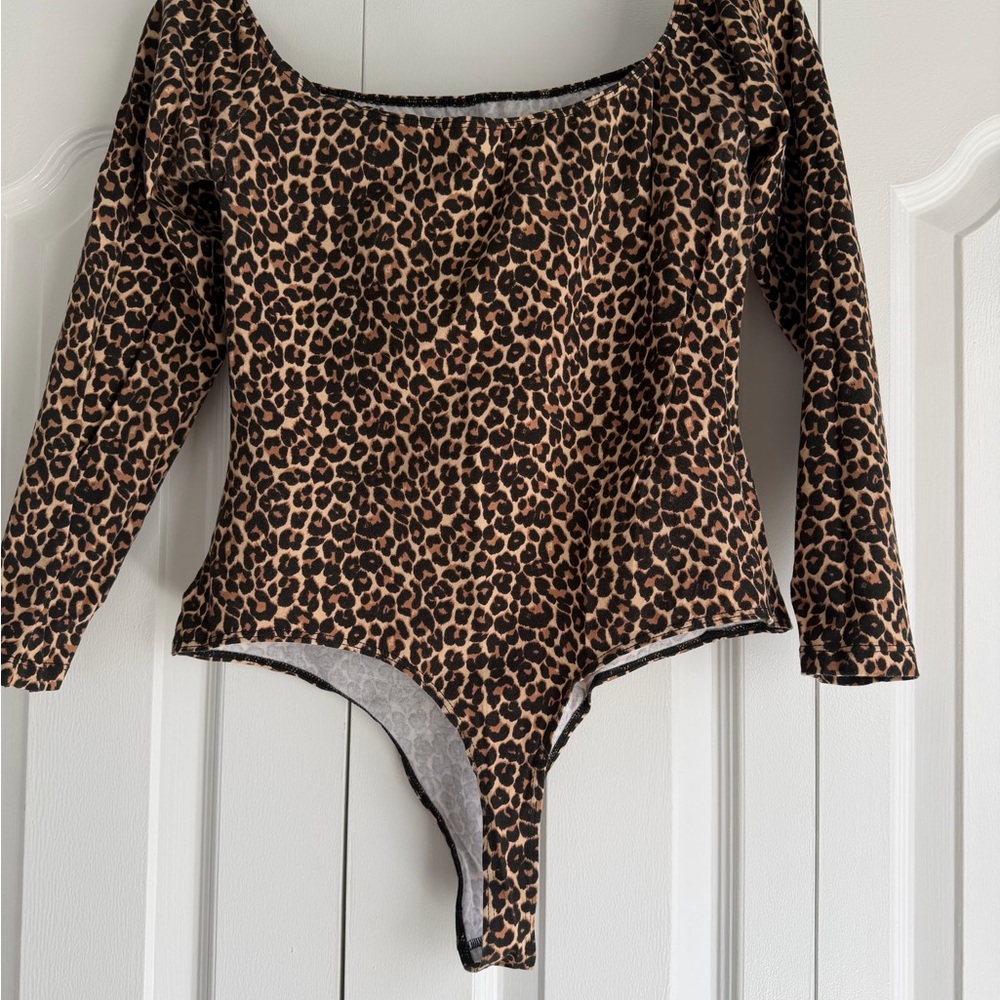 American Apparel Leopard-Print Long Sleeve Bodysuit - Tan & Black - Picture 2 of 3